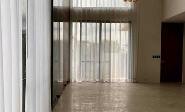 Modern Brand new home in Tivoli Royale