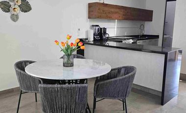 Renta Hermosa Casa Amueblada !!!