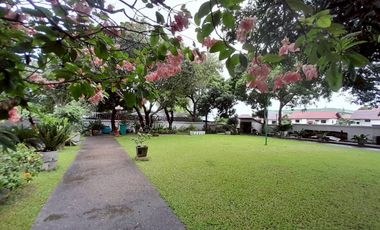 Luxury condo located in a business  1 Bed, 2 Bath 93.22 SQM. @ Grand View Condo Pattaya