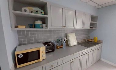 Luxury condo located in a business  1 Bed, 2 Bath 93.22 SQM. @ Grand View Condo Pattaya