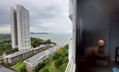 Luxury condo located in a business  1 Bed, 2 Bath 93.22 SQM. @ Grand View Condo Pattaya