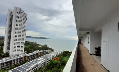 Luxury condo located in a business  1 Bed, 2 Bath 93.22 SQM. @ Grand View Condo Pattaya