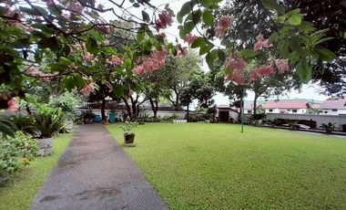 Luxury condo located in a business  1 Bed, 2 Bath 93.22 SQM. @ Grand View Condo Pattaya