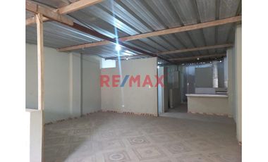 Se Vende Casa Comercial En Villa María Del Triunfo - Rafael Chacon