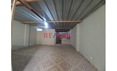 Se Vende Casa Comercial En Villa María Del Triunfo - Rafael Chacon