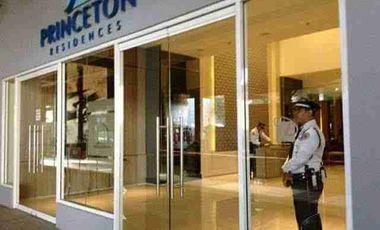 furnished studio at near St. Paul SYKES gilmore LRT