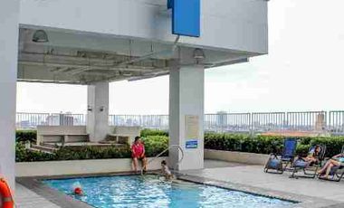 furnished studio at near St. Paul SYKES gilmore LRT