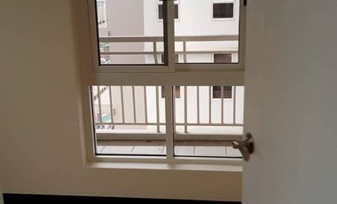 RFO Furnished 2BR Penthouse Unit with Balcony For RENT / LEASE at Lumiere Residences Pasig