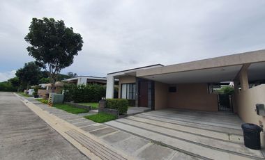 2 Bedroom Bungalow house for Rent Inside clark freeport zone