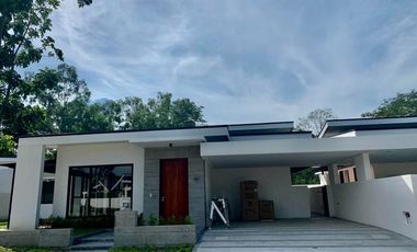 3 Bedroom Bungalow House for RENT inside Clark Freeport Zone