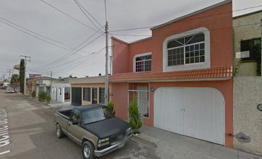 Casa en venta en Fuente del Descanso Las Fuentes, Durango, Dgo.