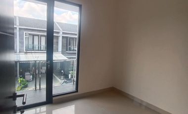 Over Kredit Rumah Hook 93 Juta dekat Tol Jagorawi Bogor di Graha Laras Sentul