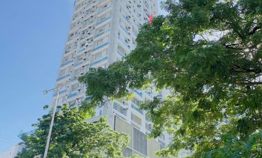 Resale Brandnew Luxury 3 Bedrooms Loft Penthouse in Lucima Residences