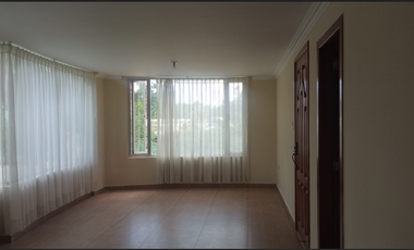 EN RENTA DEPARTAMENTO 4 DORMITORIOS - SAN MIGUEL DE CONOCOTO