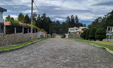 EN RENTA DEPARTAMENTO 4 DORMITORIOS - SAN MIGUEL DE CONOCOTO