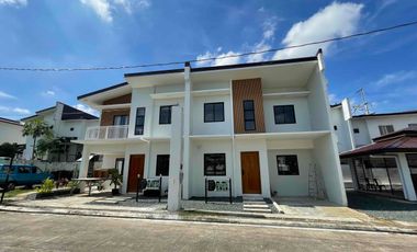 Pre-Selling Townhouse, 4 Bedrooms End Unit for Sale in Dasmariñas, Cavite