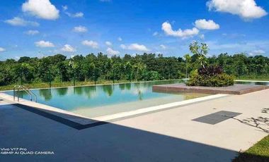 Pre-Selling Townhouse, 4 Bedrooms End Unit for Sale in Dasmariñas, Cavite