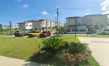 Pre-Selling Townhouse, 4 Bedrooms End Unit for Sale in Dasmariñas, Cavite