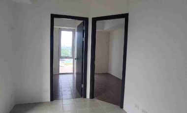 For Sale 2BR with balcony Lipat Agad Condo in Ugong Pasig near Tiendesitas