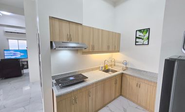 Bundle Sale / Rent By Owner 1BR (23rd Floor Penthouse) Corner Unit (53sqm.) with Parking Slot