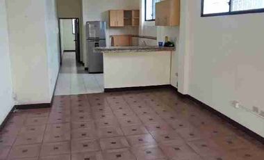 Rento Departamento Miraflores, Guayaquil - Planta alta con garaje, ubicación perfecta para universitarios y profesionales