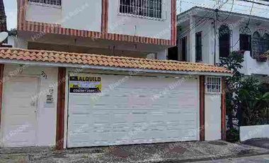Se renta departamento en Miraflores, ideal para familias de 3 miembros o grupos de 3 universitarios/profesionales