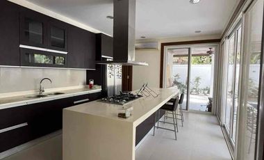 RUSH‼️ELEGANT HOUSE FOR SALE IN AYALA ALABANG