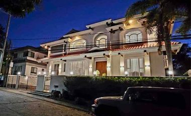 RUSH‼️ELEGANT HOUSE FOR SALE IN AYALA ALABANG