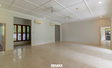 Bungalow House for Rent in Urdaneta Village, Makati City