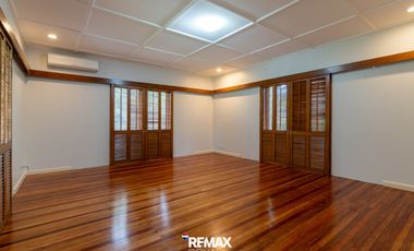 Bungalow House for Rent in Urdaneta Village, Makati City