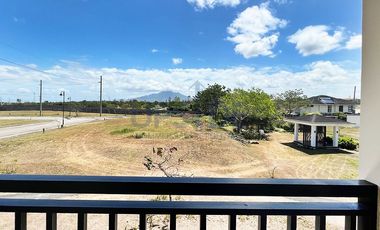 Mirala Nuvali 6 Bedrooms Modern Contemporary House For Sale, Calamba, Laguna