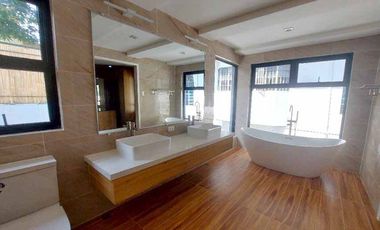 4 Car Garage House and Lot for sale in Filinvest Subdivision Batasan Hills near Commonwealth Quezon City