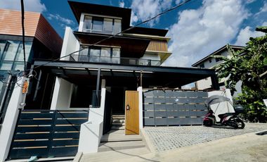 Ultra-Modern 6Bedrooms House and Lot w/ Swimming Pool for Sale in Filinvest 2 Qc