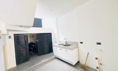 Ultra-Modern 6Bedrooms House and Lot w/ Swimming Pool for Sale in Filinvest 2 Qc