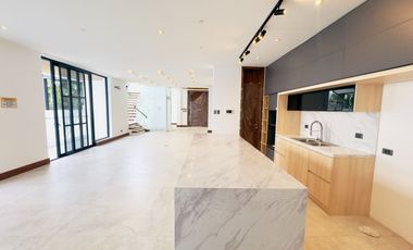 Ultra-Modern 6Bedrooms House and Lot w/ Swimming Pool for Sale in Filinvest 2 Qc