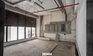 590 sqm Office Space For Rent in Finman Centre Building, Makati City