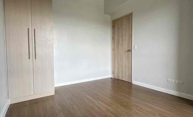 2 Bedroom Unit for Sale Cerca Alabang with Two Parking Lots