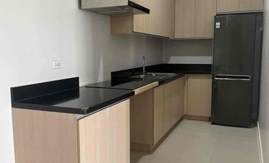 2 Bedroom Unit for Sale Cerca Alabang with Two Parking Lots