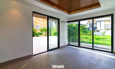 3 Storey House for Rent in Mckinley Hill Village, Taguig