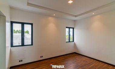 3 Storey House for Rent in Mckinley Hill Village, Taguig