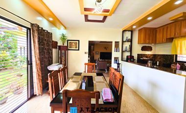 🏡 𝗙𝗢𝗥 𝗦𝗔𝗟𝗘: 𝗙𝘂𝗹𝗹𝘆 𝗙𝘂𝗿𝗻𝗶𝘀𝗵𝗲𝗱 𝟯𝗕𝗥 𝗛𝗼𝗺𝗲 𝗡𝗲𝗮𝗿 𝗩𝗮𝗹𝗲𝗻𝗰𝗶𝗮 𝗣𝗹𝗮𝘇𝗮 — 𝗣𝟭𝟯𝗠