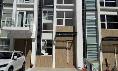 TOWNHOUSES Resale Units M Residences By VCDC - Mowelfund QC