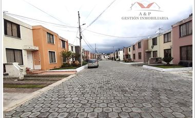SE ARRIENDA CASA DE 4 DORMITORIOS SECTOR SANGOLQUI - VALLE DE LOS CHILLOS