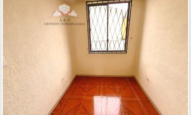 SE ARRIENDA CASA DE 4 DORMITORIOS SECTOR SANGOLQUI - VALLE DE LOS CHILLOS