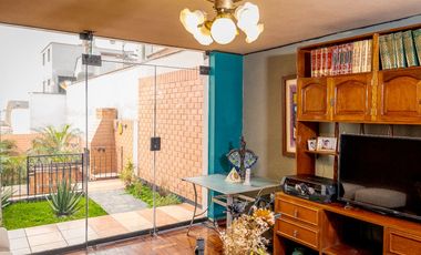 Venta - Casa en Valle Hermoso, Surco.