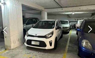 Vendo departamento 149m 3. Dormitorios Seis de Diciembre y Orellana Quito