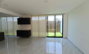 Casa en Venta en Parque Sofía, 3 Recámaras, a min de Sonata