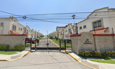 CASA DE RECUPERACIÓN BANCARIA EN PRIV ALBENZ, FRACC. URBI VILLA DEL REY, HUEHUETOCA, EDO MEX. ¡NO SE ACEPTAN CRÉDITOS!