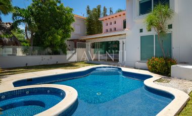 Casa en venta, Isla Dorada, Zona Hotelera