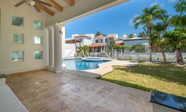 Casa en venta, Isla Dorada, Zona Hotelera